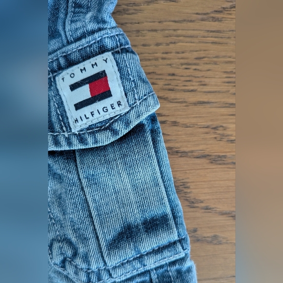 12M-18M - Y2K Tommy Hilfiger - Baby Light Blue Denim Cargo Jeans - Picture 2 of 8